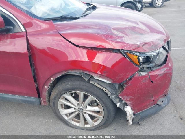 JN1BJ1CP9KW233706 Nissan Rogue Sport Sv