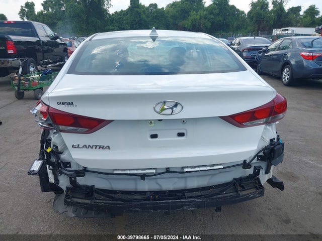 Hyundai ELANTRA SEL 2018 5NPD84LF6JH301930 Image 16