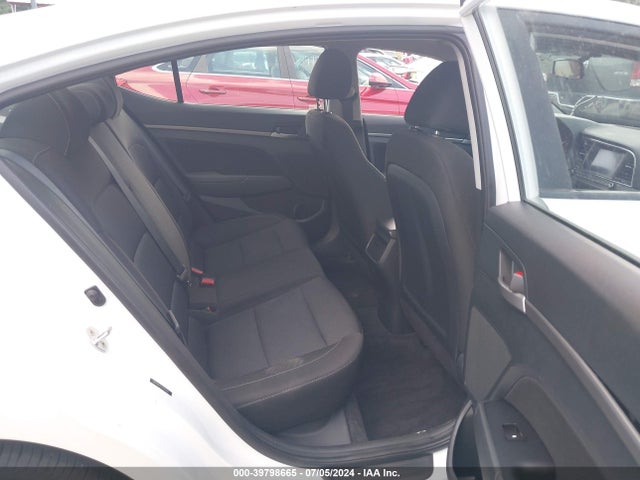 Hyundai ELANTRA SEL 2018 5NPD84LF6JH301930 Image 8