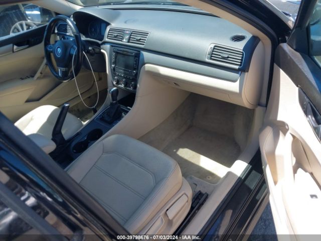 1VWAT7A38FC083677 Volkswagen Passat 1.8t Limited Edition