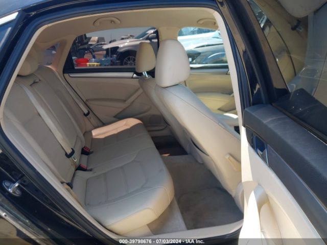 1VWAT7A38FC083677 Volkswagen Passat 1.8t Limited Edition