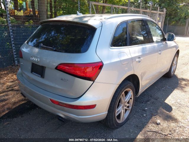 WA1LFAFP3EA032555 Audi Q5 2.0t Premium