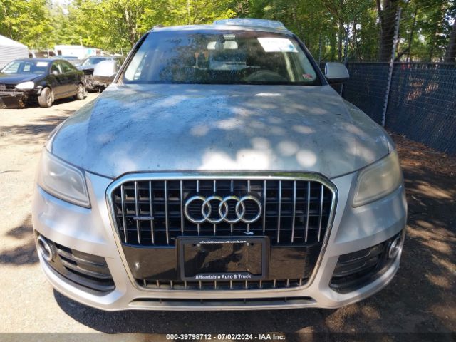 WA1LFAFP3EA032555 Audi Q5 2.0t Premium