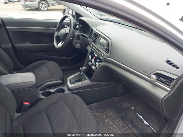 Hyundai ELANTRA SE 2019 5NPD74LF8KH484851 Image 5