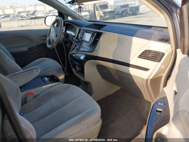 2014 TOYOTA SIENNA 5TDKK3DC6ES504162 Photo 4