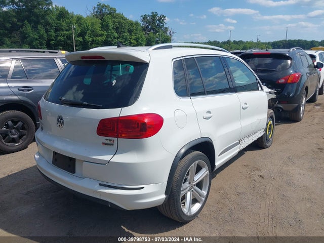 WVGBV7AX2GW526910 Volkswagen Tiguan R-line