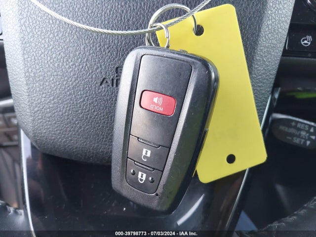 Toyota PRIUS XLE 2019 JTDKARFU8K3073817 Image 11