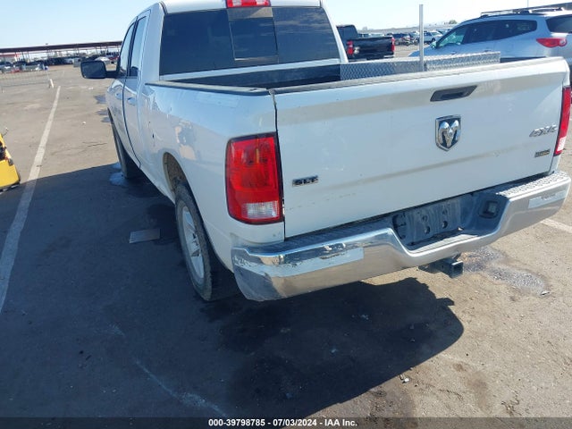 1C6RR7GG8HS677295 RAM 1500 Slt Quad Cab 4x4 6'4 Box