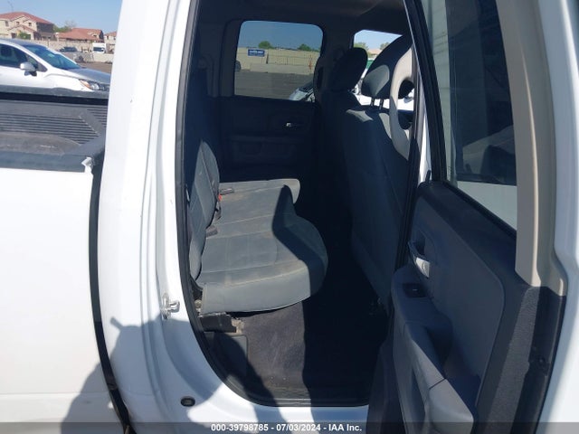 1C6RR7GG8HS677295 RAM 1500 Slt Quad Cab 4x4 6'4 Box