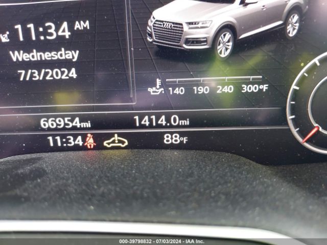 WA1LHAF7XJD044494 Audi Q7 2.0t Premium