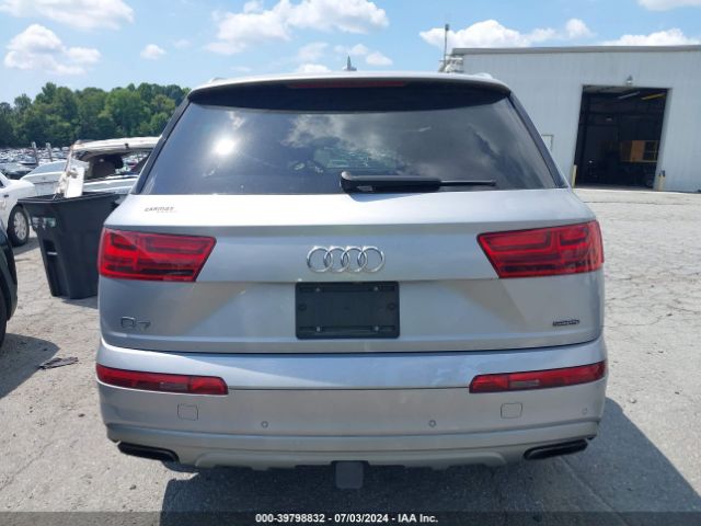 WA1LHAF7XJD044494 Audi Q7 2.0t Premium