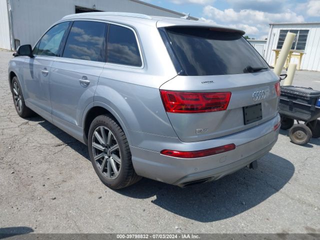 WA1LHAF7XJD044494 Audi Q7 2.0t Premium