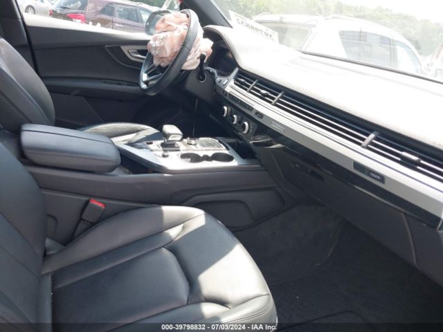 WA1LHAF7XJD044494 Audi Q7 2.0t Premium