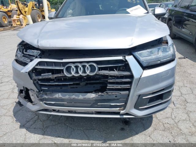 WA1LHAF7XJD044494 Audi Q7 2.0t Premium
