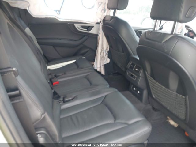WA1LHAF7XJD044494 Audi Q7 2.0t Premium