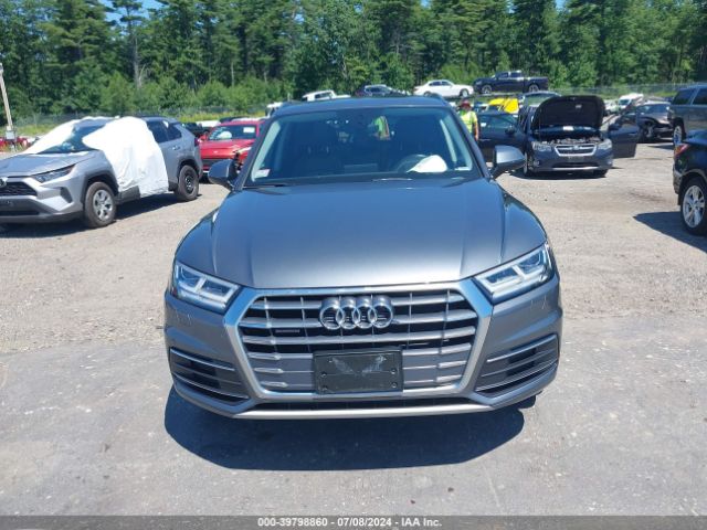 WA1BNAFY3K2044802 Audi Q5 45 Premium