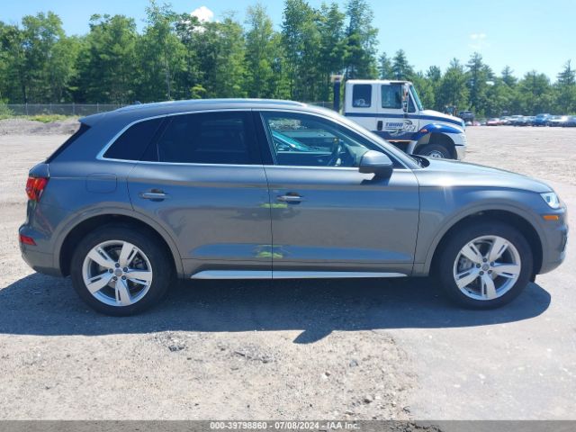 WA1BNAFY3K2044802 Audi Q5 45 Premium