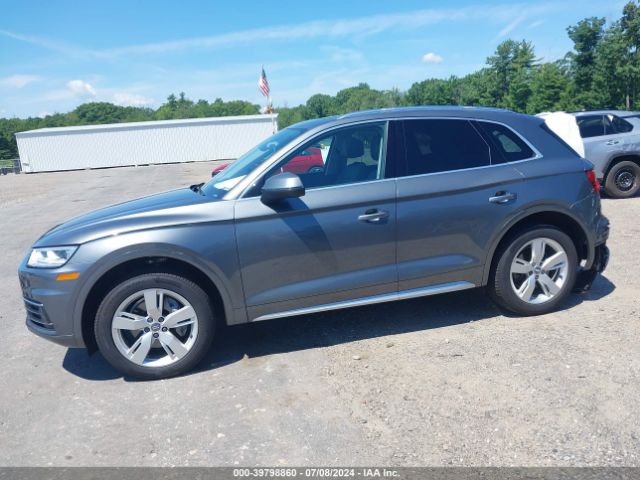 WA1BNAFY3K2044802 Audi Q5 45 Premium
