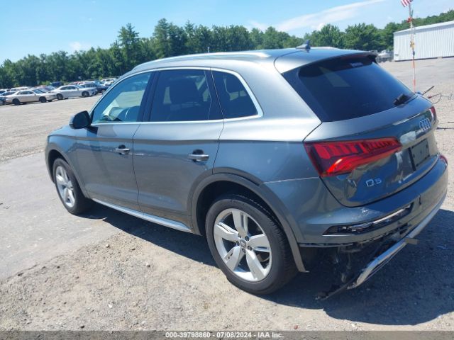 WA1BNAFY3K2044802 Audi Q5 45 Premium