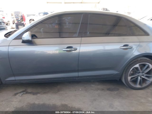 WAUGMAF4XKA109501 Audi A4 40 Premium/40 Titanium Premium