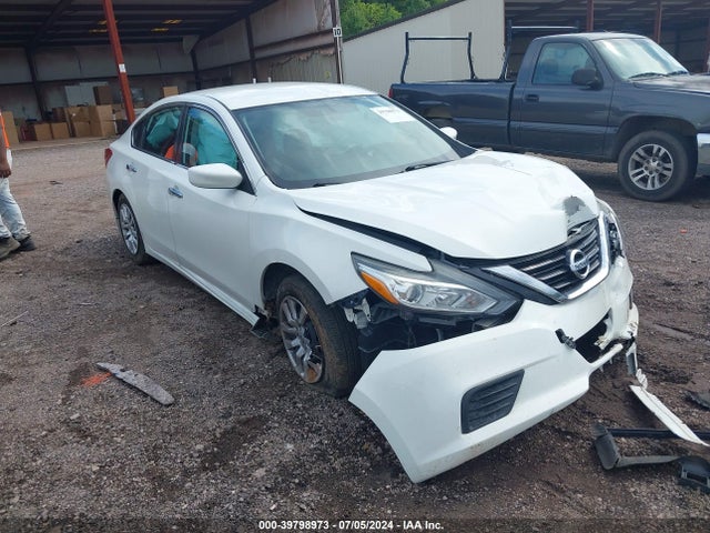 2018 1N4AL3AP8JC281432 main image