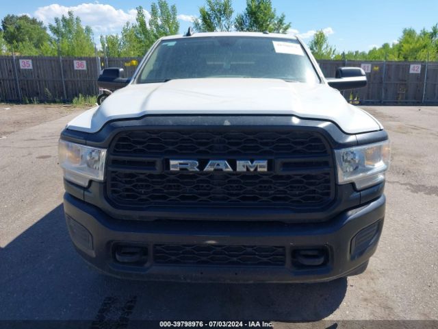 3C6UR5HJ2KG688316 RAM 2500 Tradesman  4x4 8' Box
