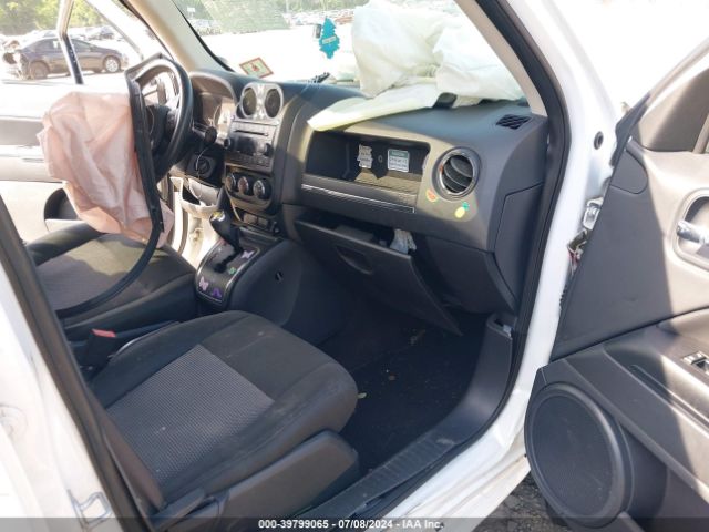 1C4NJRFB7ED688272 Jeep Patriot Latitude