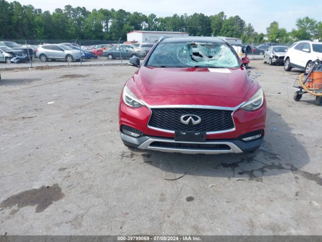 SJKCH5CR7HA017524 Infiniti Qx30 Premium