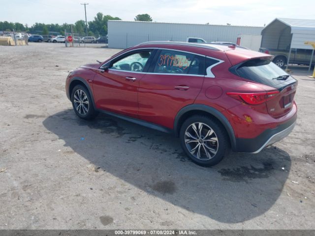 SJKCH5CR7HA017524 Infiniti Qx30 Premium