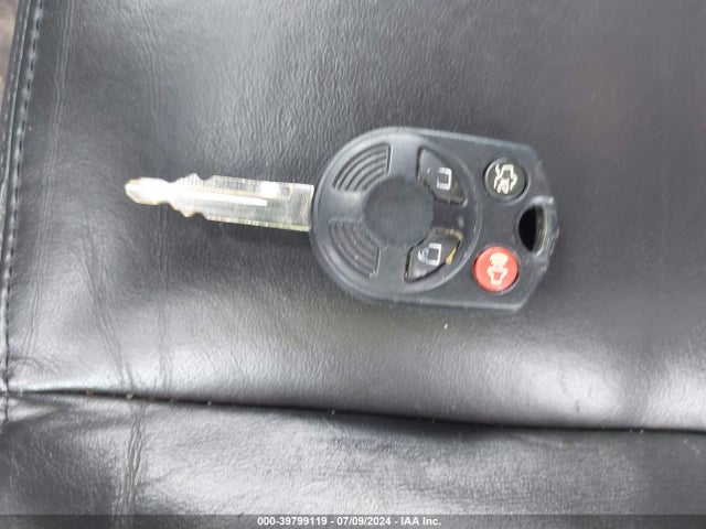 Продаж на аукціоні авто 2011 Ford Escape Limited, vin: 1FMCU9EG2BKA28381, номер лоту: 39799119