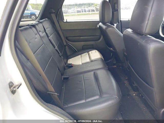 Продаж на аукціоні авто 2011 Ford Escape Limited, vin: 1FMCU9EG2BKA28381, номер лоту: 39799119