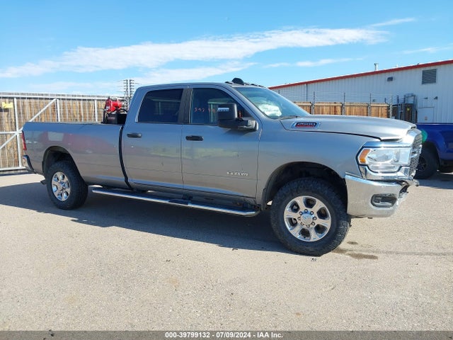 3C6UR5JJ4PG576229 RAM 2500 Big Horn  4x4 8' Box