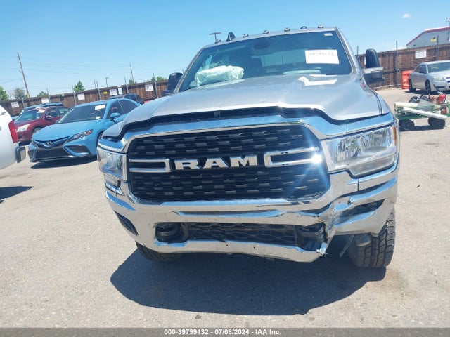3C6UR5JJ4PG576229 RAM 2500 Big Horn  4x4 8' Box