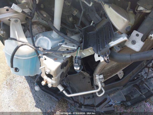 4T1BD1FK2GU199305 Toyota Camry Hybrid Le