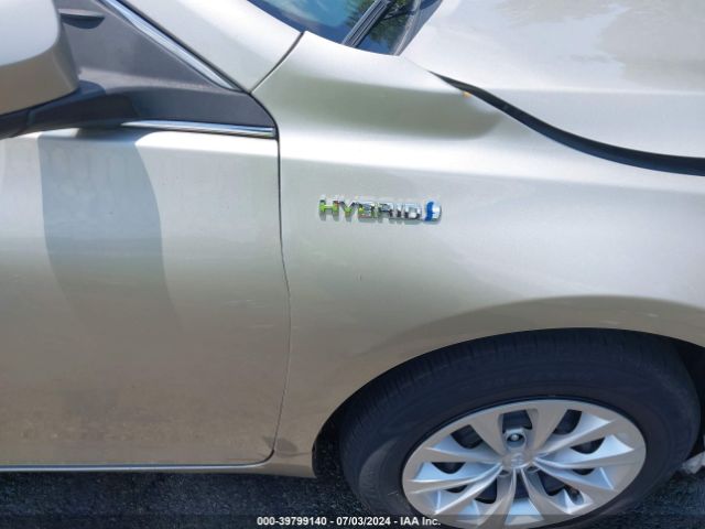 4T1BD1FK2GU199305 Toyota Camry Hybrid Le