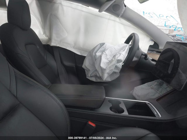 2021 TESLA MODEL 3 5YJ3E1EB6MF048950 Photo 4