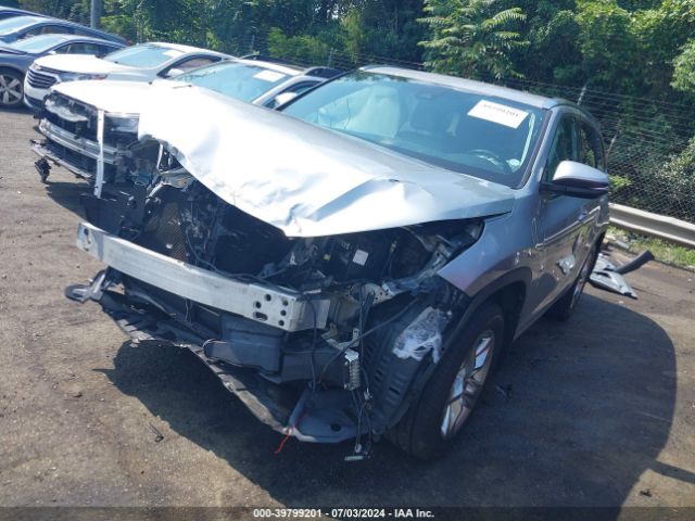5TDDZRFHXJS487893 Toyota Highlander Limited