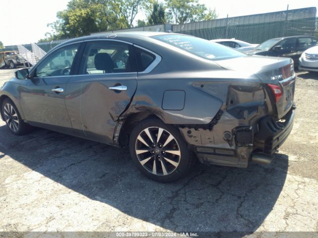 1N4AL3AP8HC144985 Nissan Altima 2.5 Sv