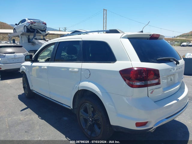 3C4PDDGG1JT499487 Dodge Journey Crossroad Awd