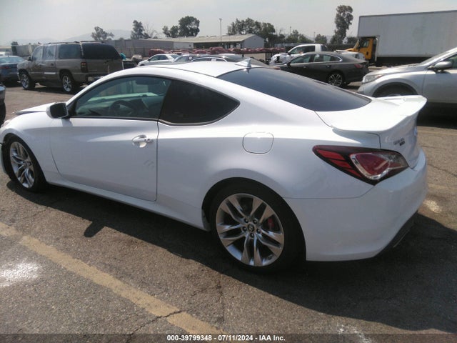 Hyundai Genesis 3.8 Ultimate 2016 KMHHU6KJXGU134772 Image 3