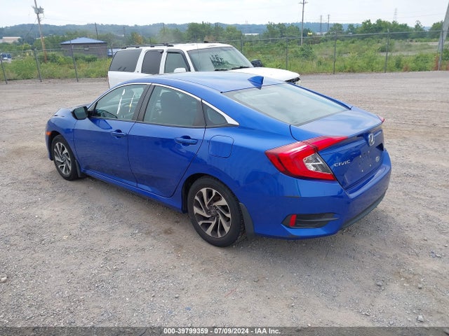 Honda CIVIC EX 2018 2HGFC2F73JH514425 Image 3