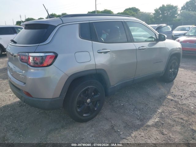 3C4NJCBB2KT851127 Jeep Compass Latitude Fwd