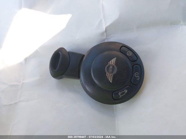 2009 MINI COOPER CLUBMAN WMWML33579TX33771 Photo 10