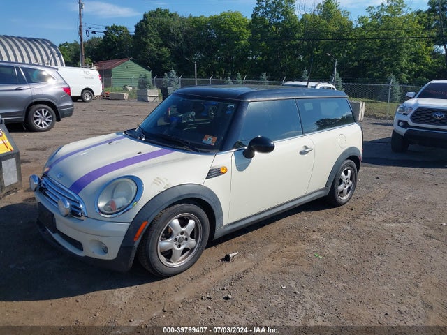 2009 MINI COOPER CLUBMAN WMWML33579TX33771 Photo 1