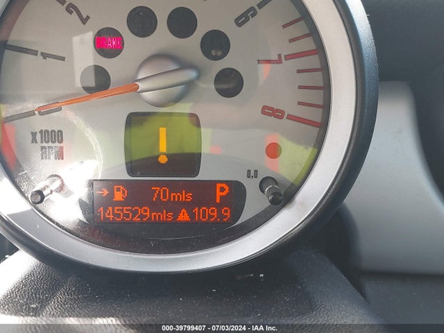 2009 MINI COOPER CLUBMAN WMWML33579TX33771 Photo 6