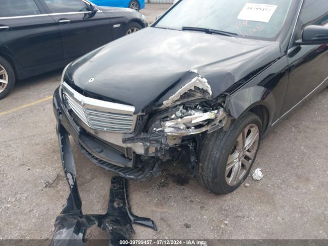 WDDGF8AB1EG226418 Mercedes-Benz C 300 Luxury 4matic/sport 4matic