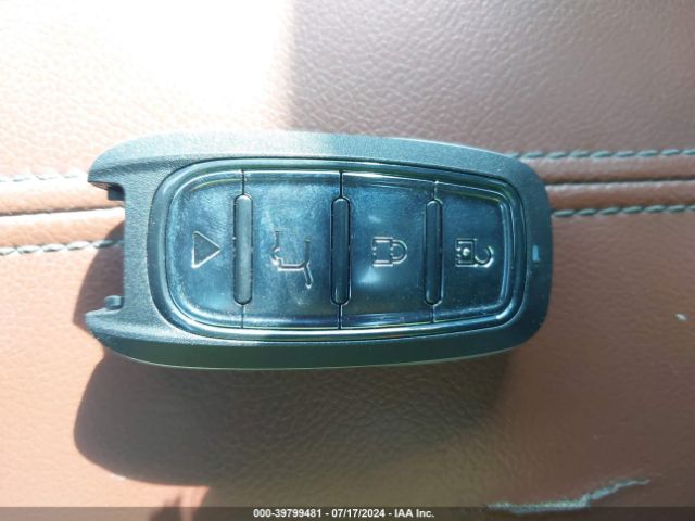 1G1ZH5SX2HF144402 Chevrolet Malibu Premier