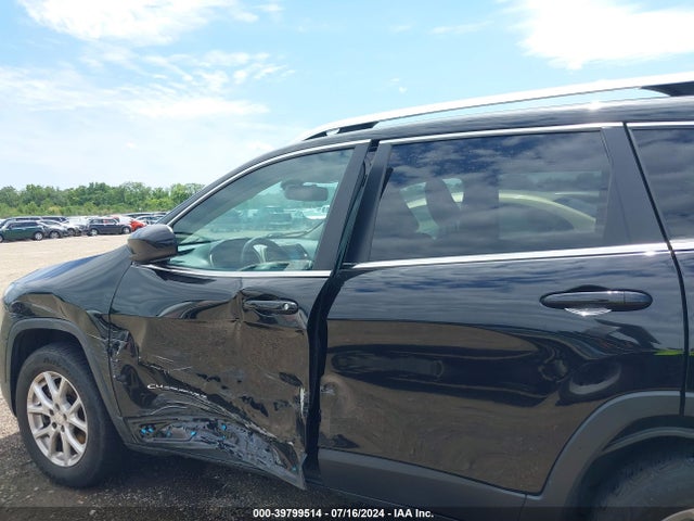 1C4PJMCB8HW655287 Jeep Cherokee Latitude 4x4