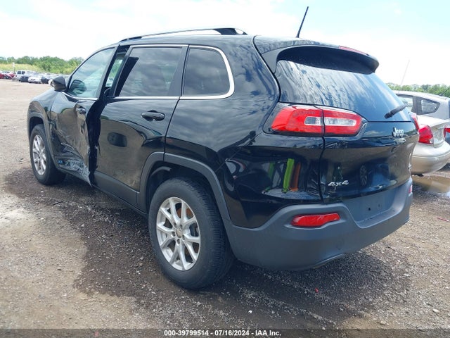 1C4PJMCB8HW655287 Jeep Cherokee Latitude 4x4