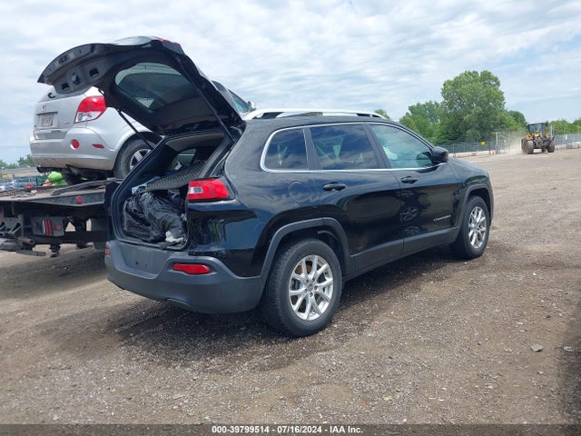 1C4PJMCB8HW655287 Jeep Cherokee Latitude 4x4